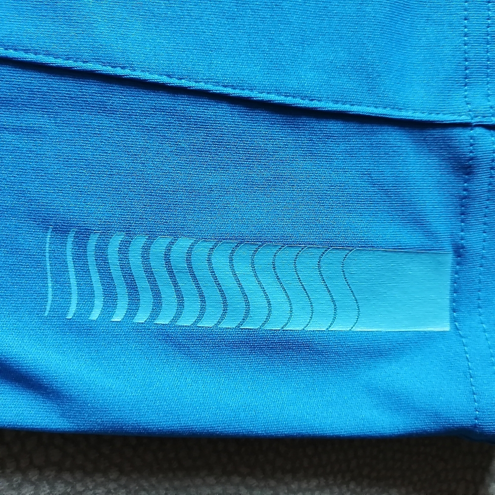 Reebok Athletic Two-Tone Blue Raceback Tank Top - Picture 5 of 14